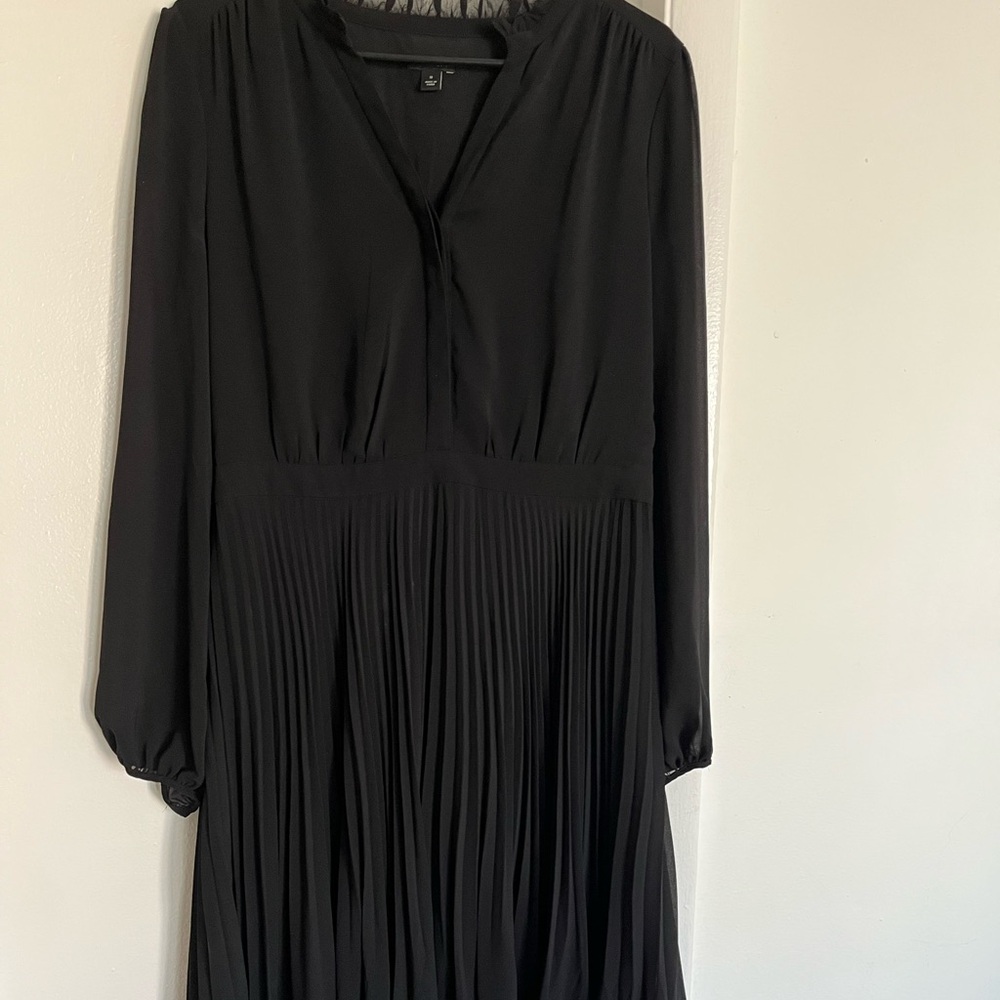 Ann Taylor black dress